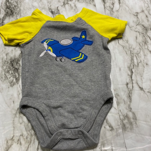 🥰Bundle 0-3M and 3-6M Boy Onesies🥰 - Picture 11 of 14